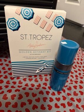 St. Tropez Blue & White Golden Getaway Skincare Kit